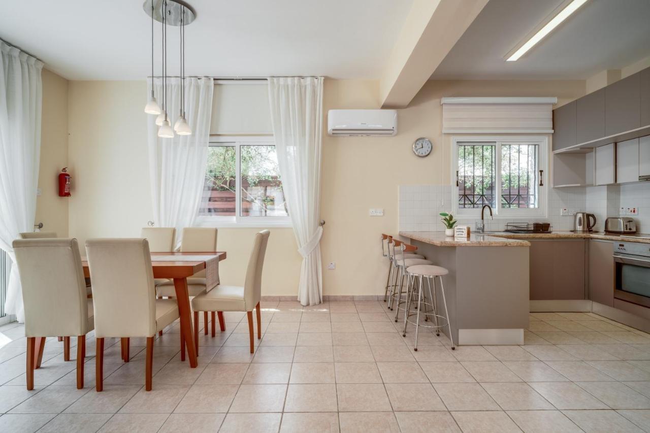 Amphitrite Villa Paralimni Exterior photo