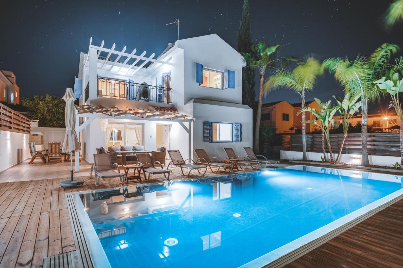 Amphitrite Villa Paralimni Exterior photo